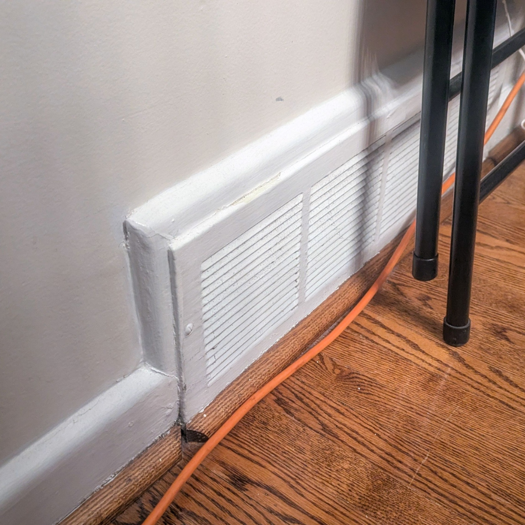 I've gotten so used to the sound of the vent heater system that there are times I don’t even realize it's there. <br><audio controls src='audio/Vent_01.mp3'></audio>
